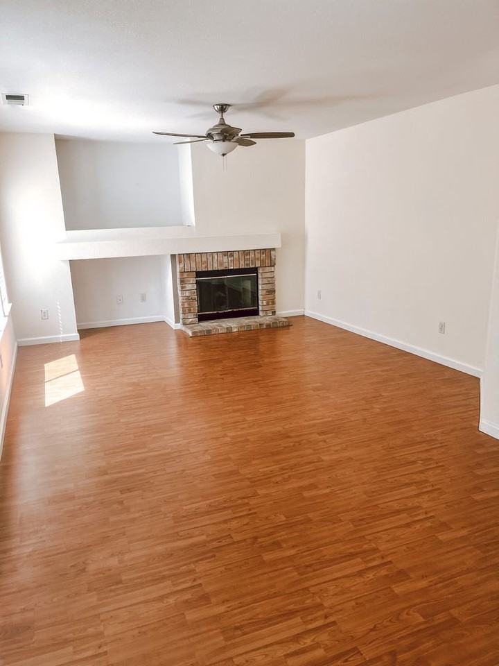 4279 Katie Ln - Photo 4 of 12