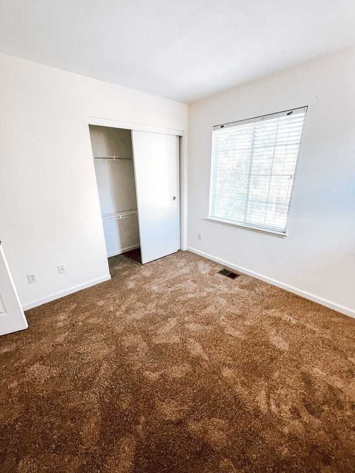 4279 Katie Ln - Photo 5 of 12