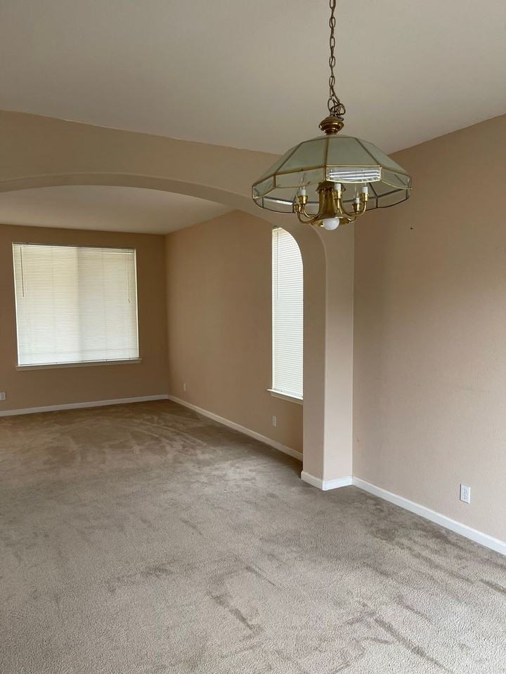 2162 Prato Ct - Photo 2 of 4