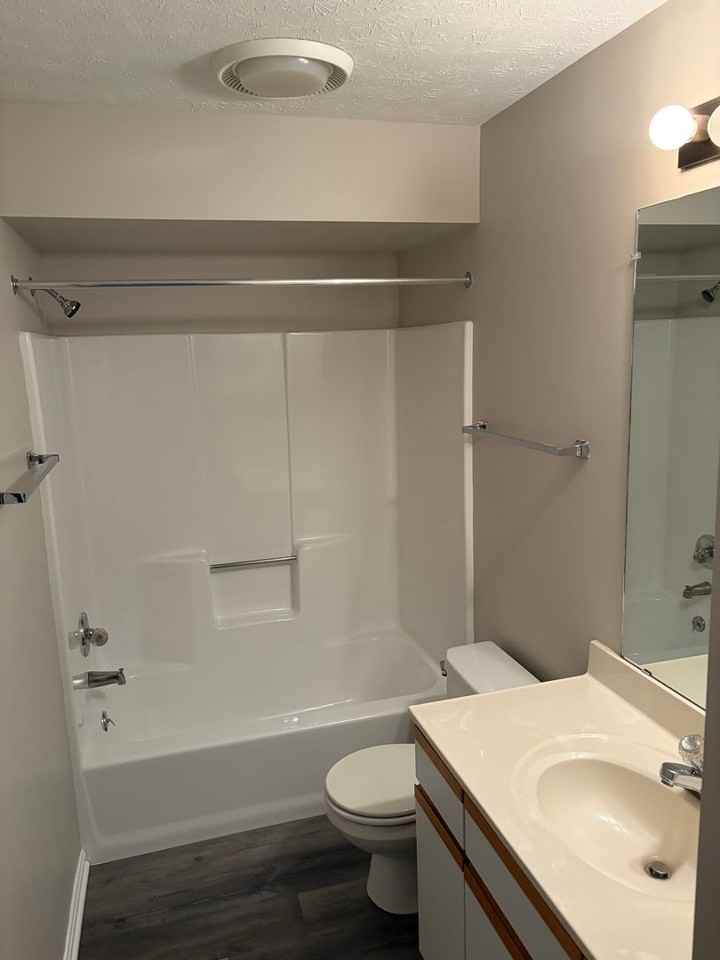 2790 Sand Run Pkwy - Photo 3 of 9