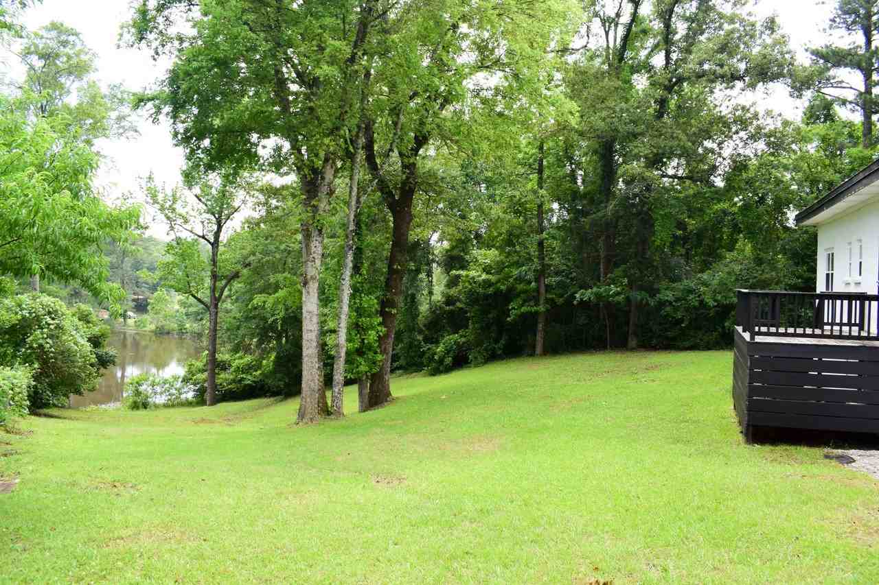 1610 27th Ave E - Photo 4 of 24