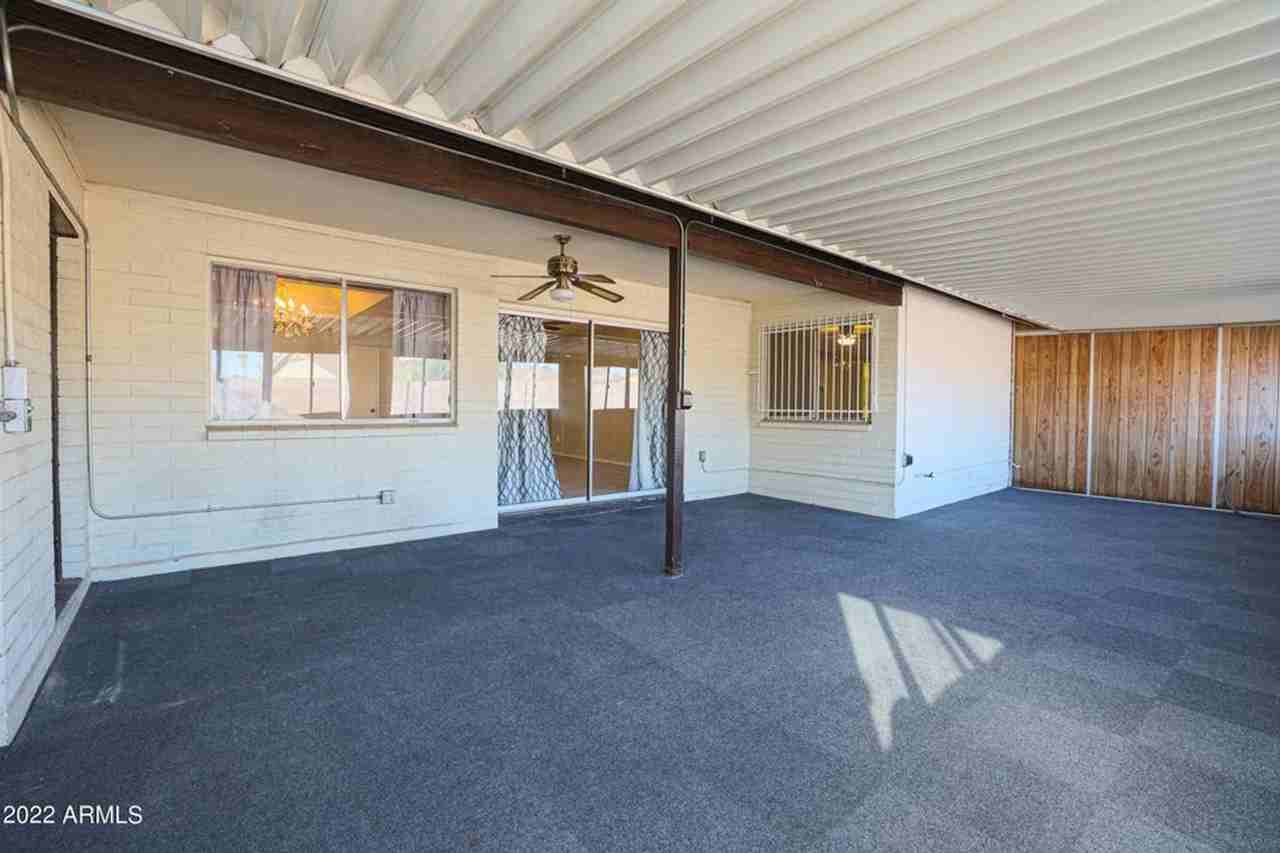 10413 W Butler Dr - Photo 4 of 20