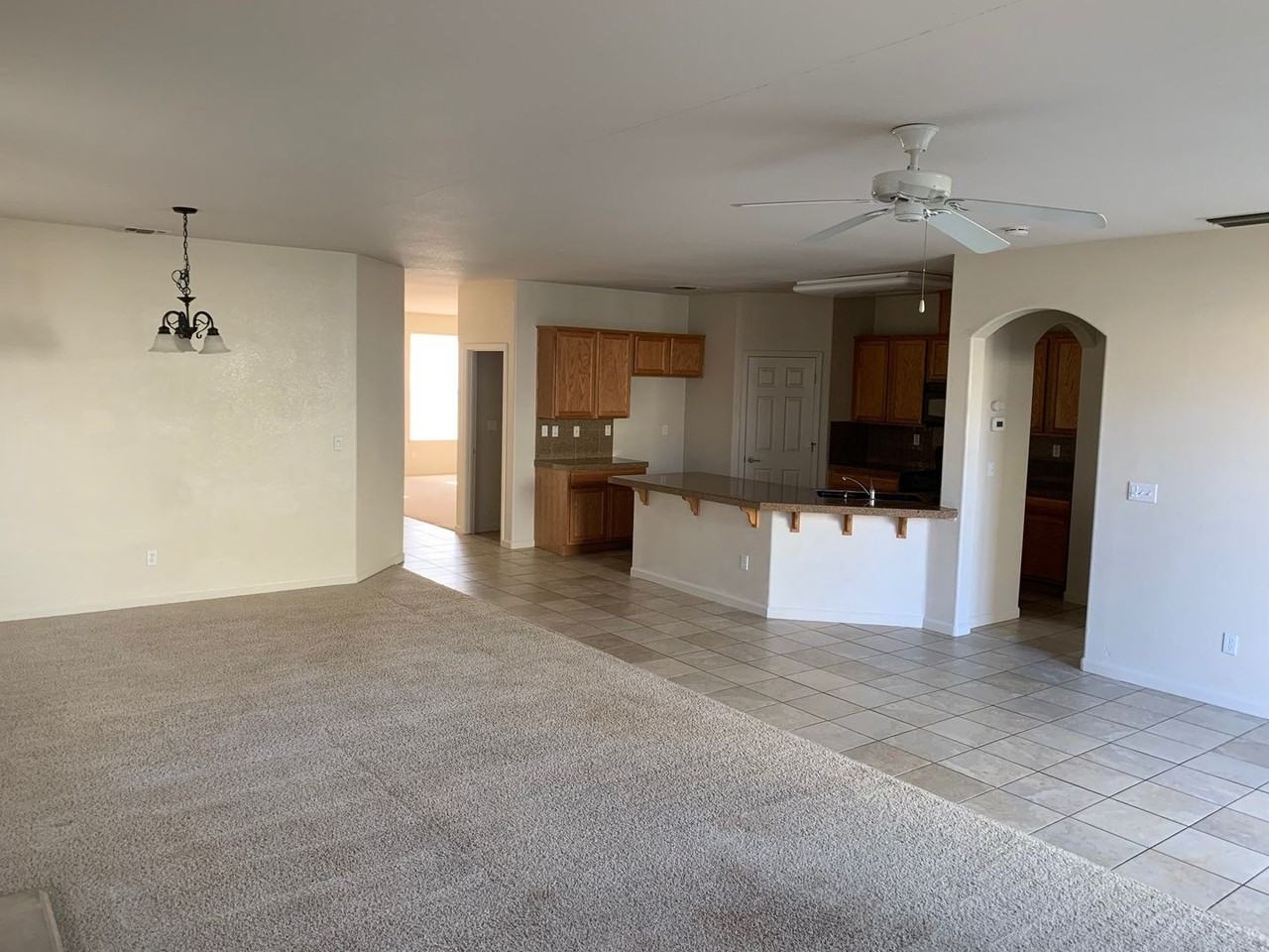 367 Noble Dr - Photo 4 of 8