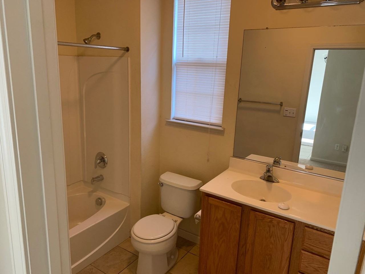 367 Noble Dr - Photo 5 of 8