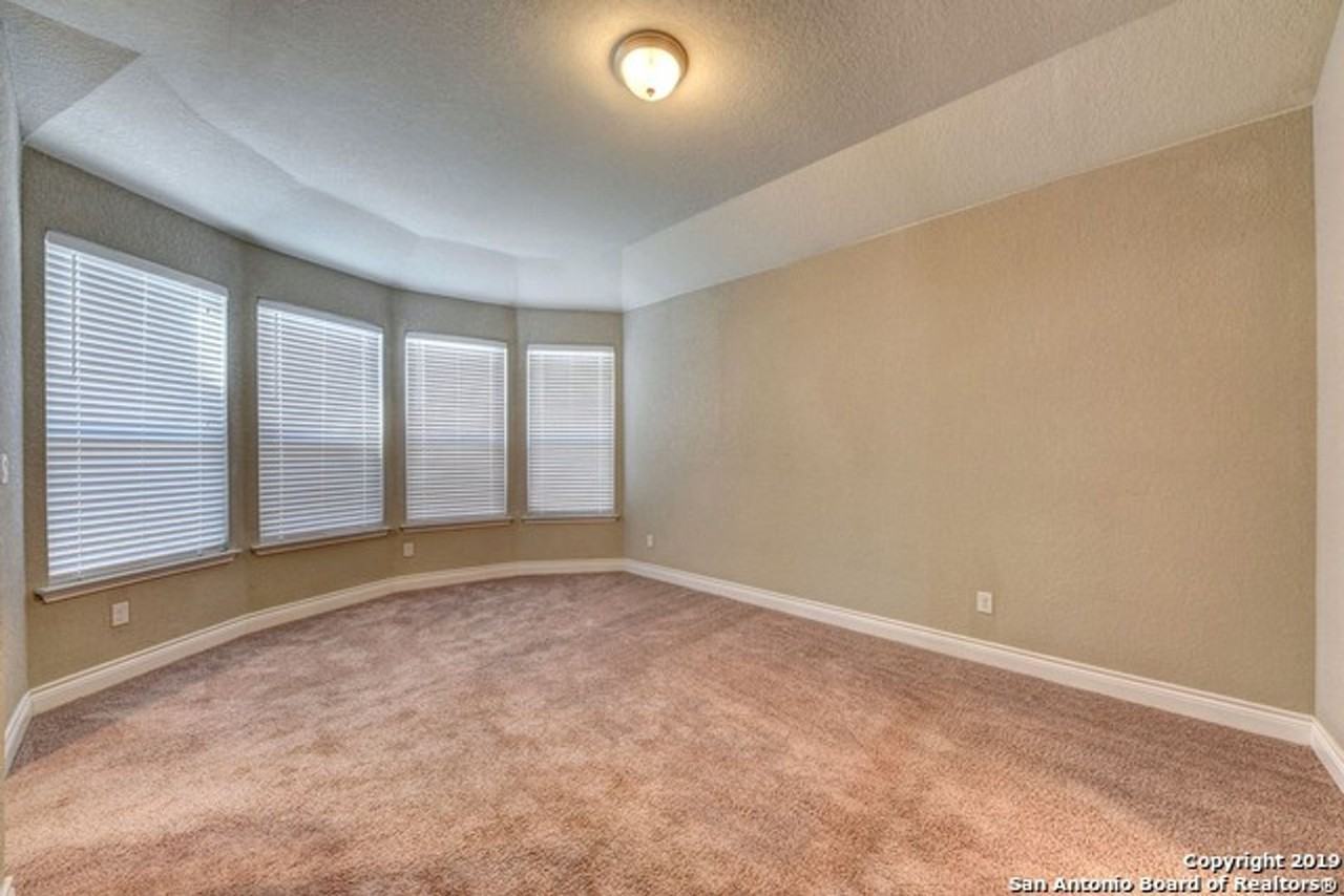 27411 Rio Bnd - Photo 4 of 22