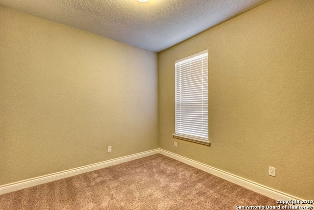 27411 Rio Bnd - Photo 7 of 22