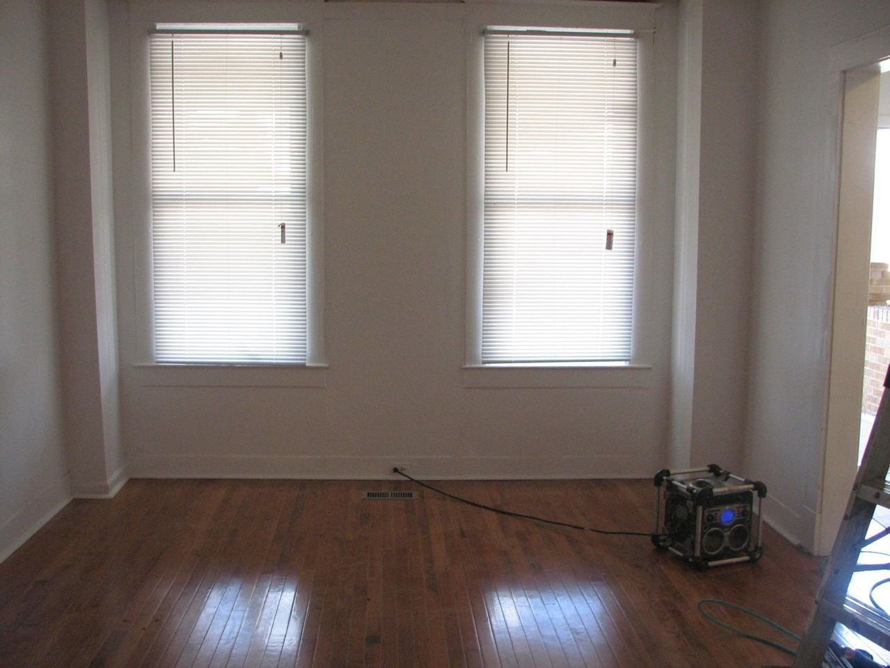 3203 Cliftmont Ave - Photo 3 of 18