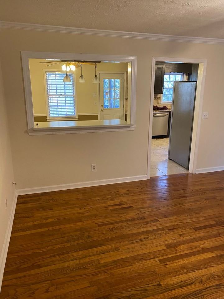 120 Bond Way - Photo 6 of 23