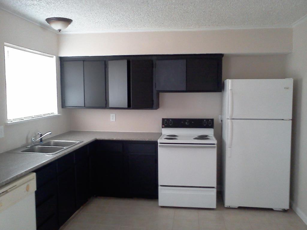 709 Rilla Dr - Photo 2 of 9