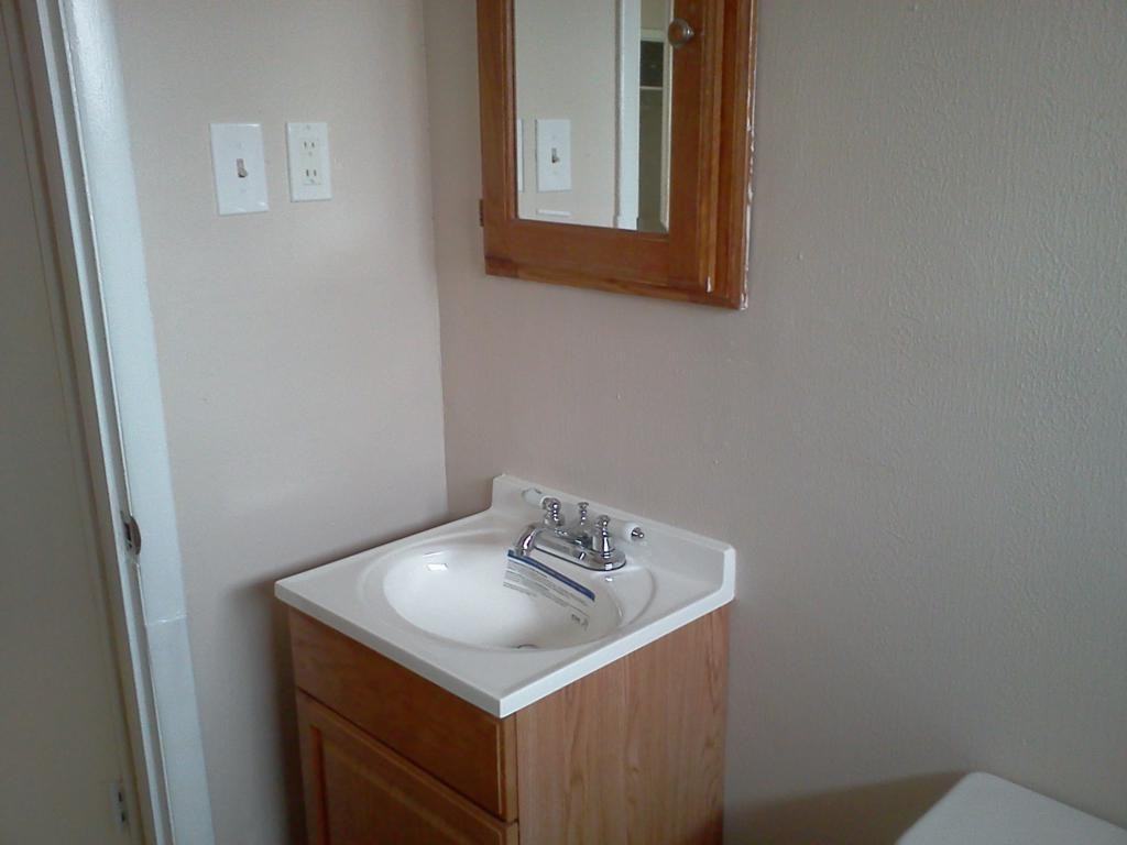 709 Rilla Dr - Photo 3 of 9