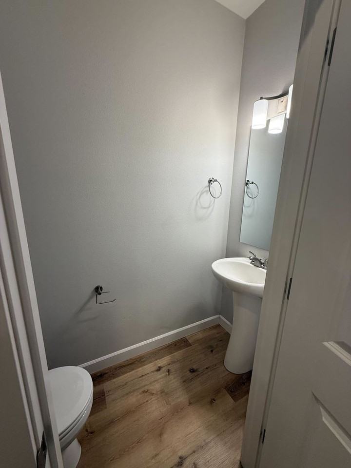 1708 Ne 146th St - Photo 5 of 14