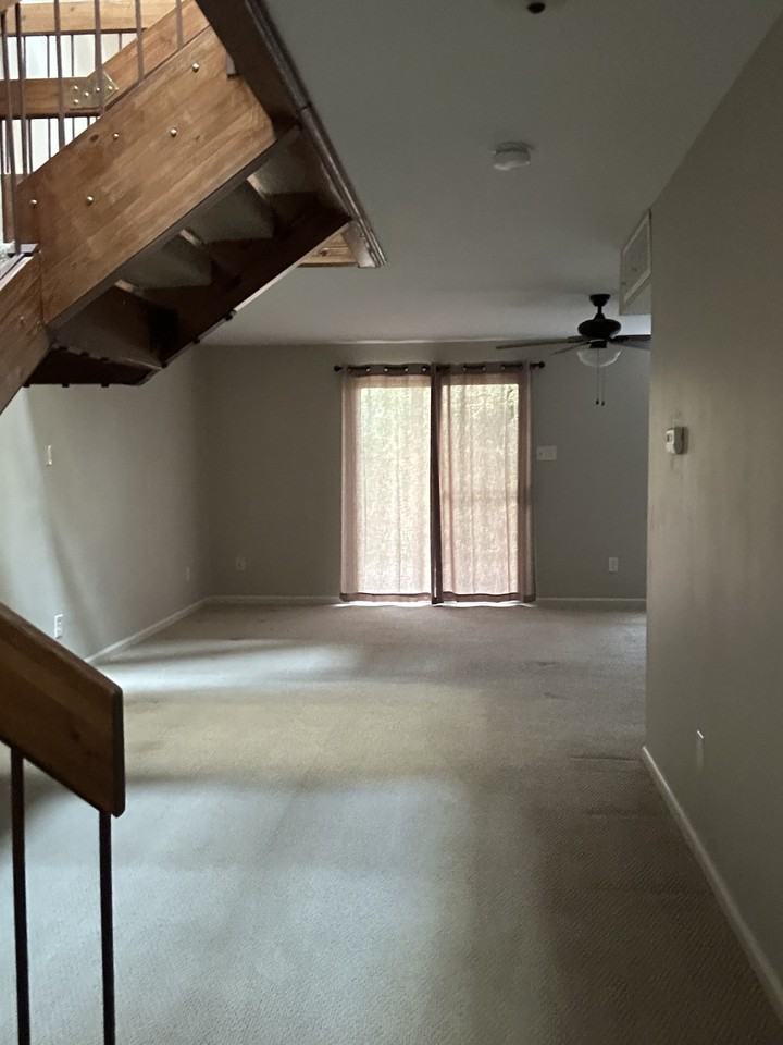 7800 N Hills Blvd #201 - Photo 4 of 27