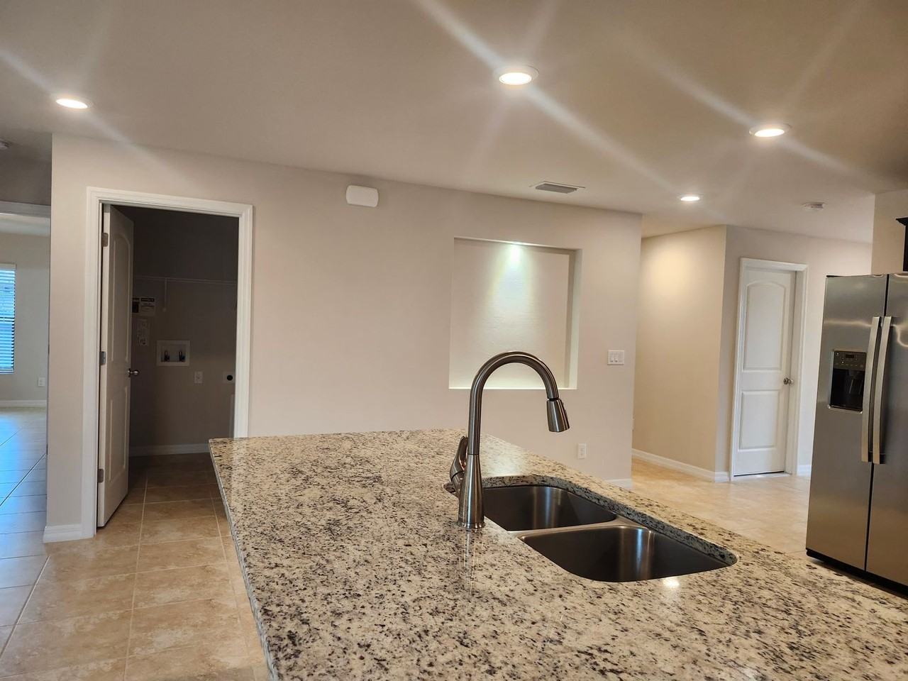 2210 Ne 23rd Pl - Photo 6 of 22