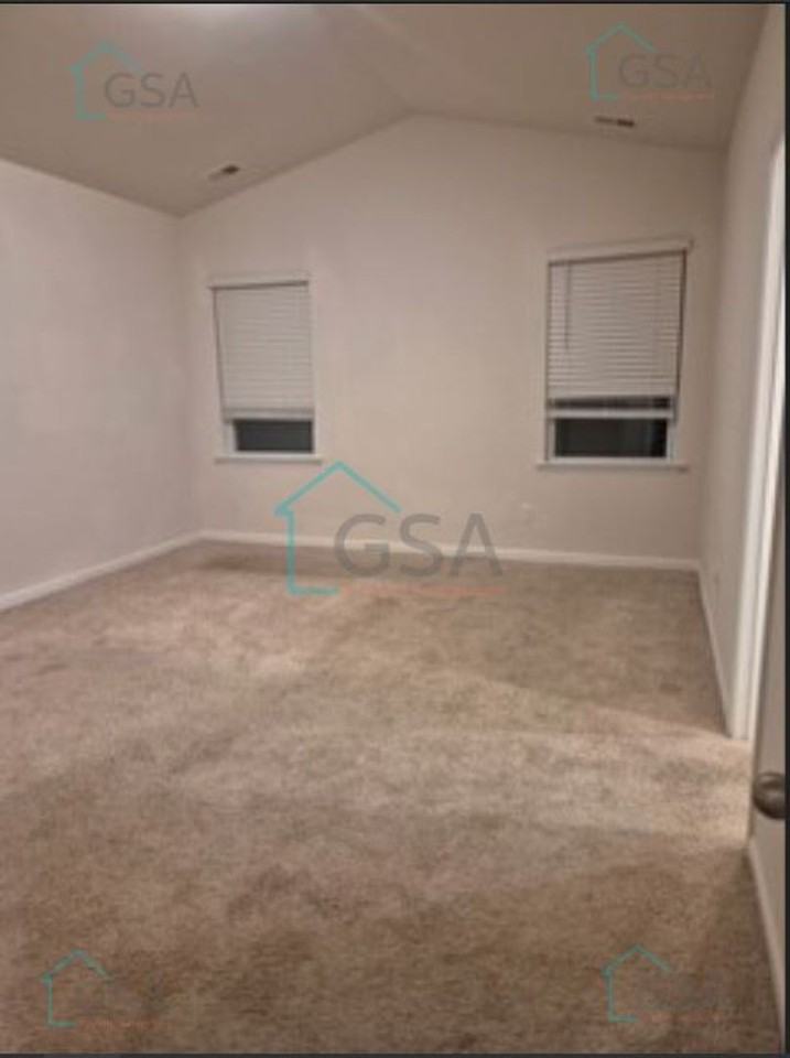 59 Oak Edge Ln - Photo 7 of 14