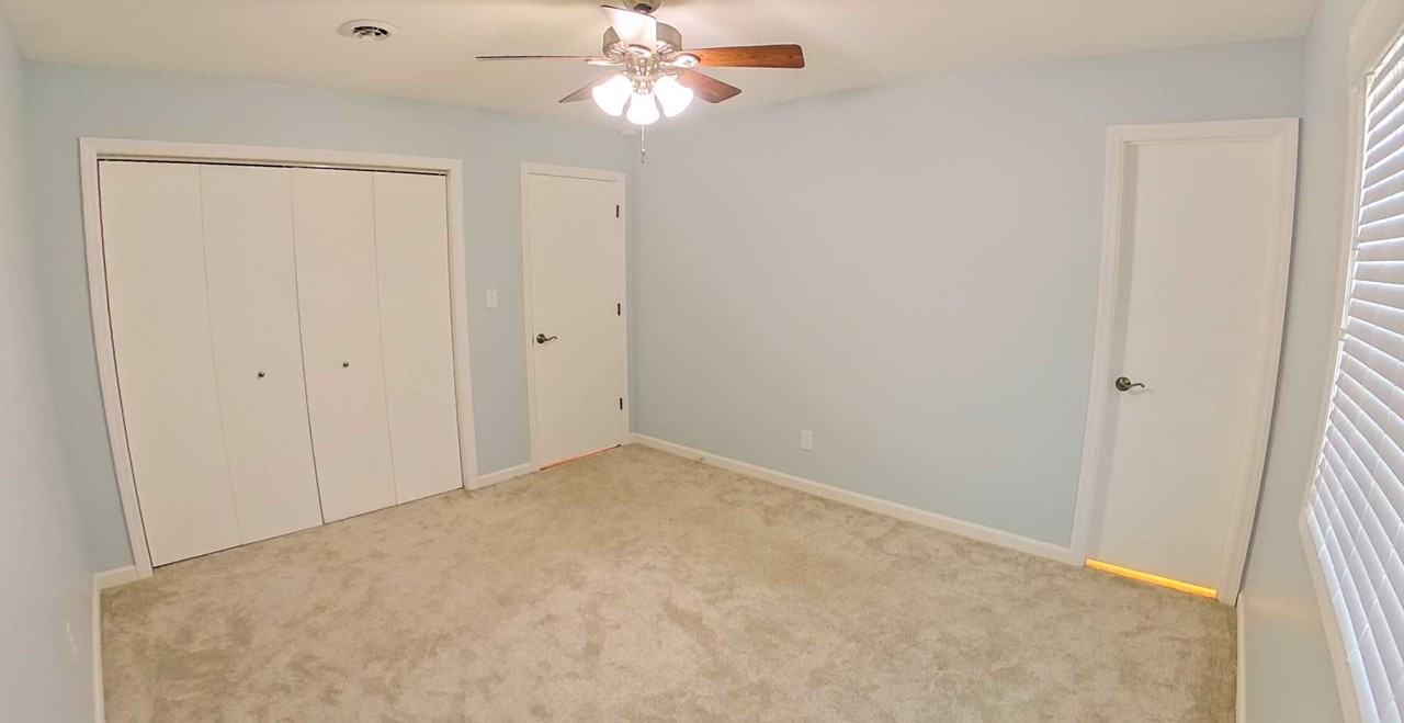 2487 Brookfield Dr - Photo 4 of 12