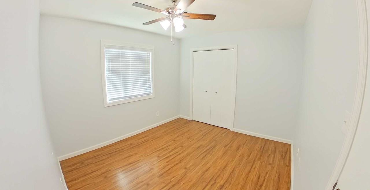 2487 Brookfield Dr - Photo 6 of 12