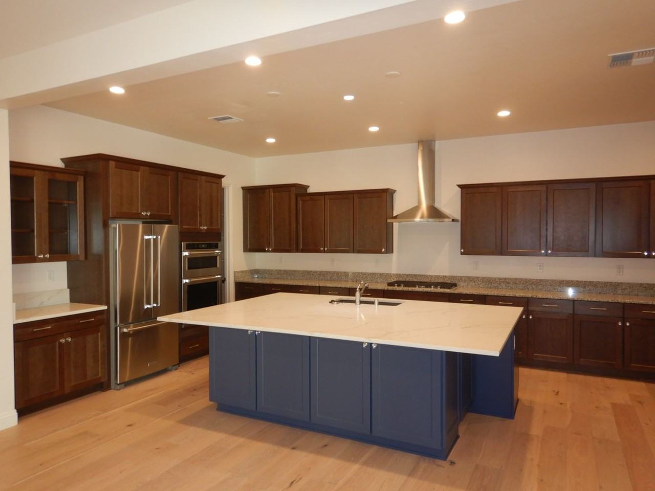 12039 Babbling Brook St - Photo 3 of 9