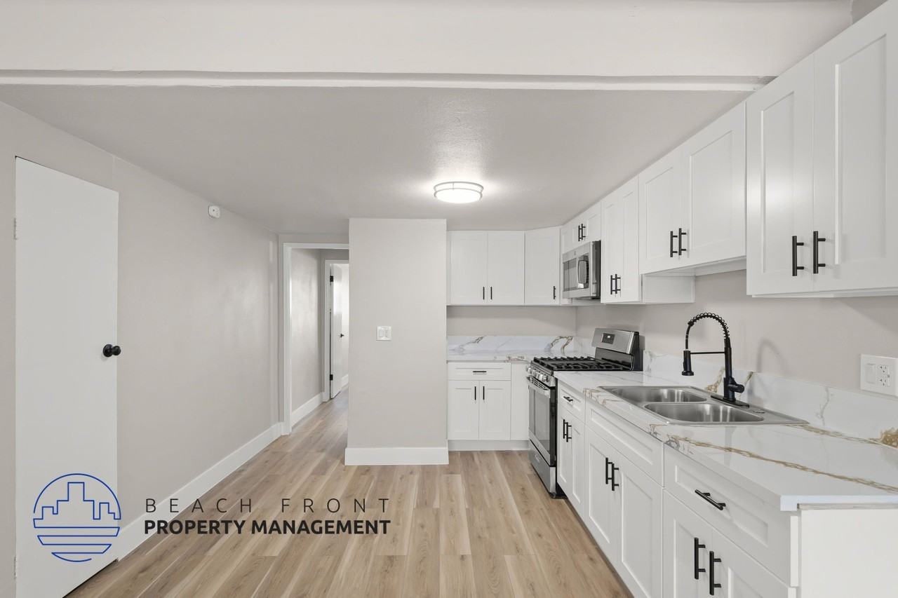 331 E. Wakefield Ave. - Photo 2 of 16