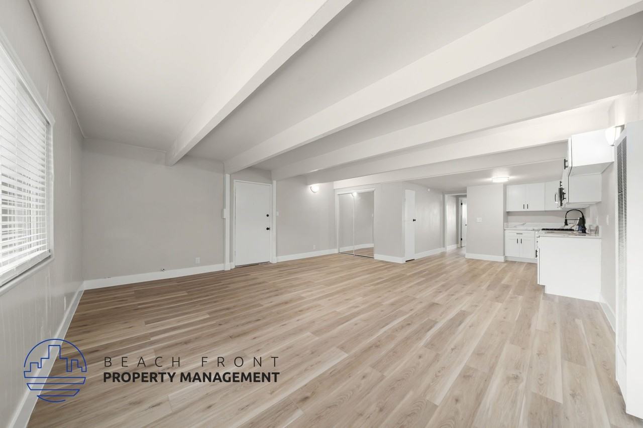 331 E. Wakefield Ave. - Photo 6 of 16