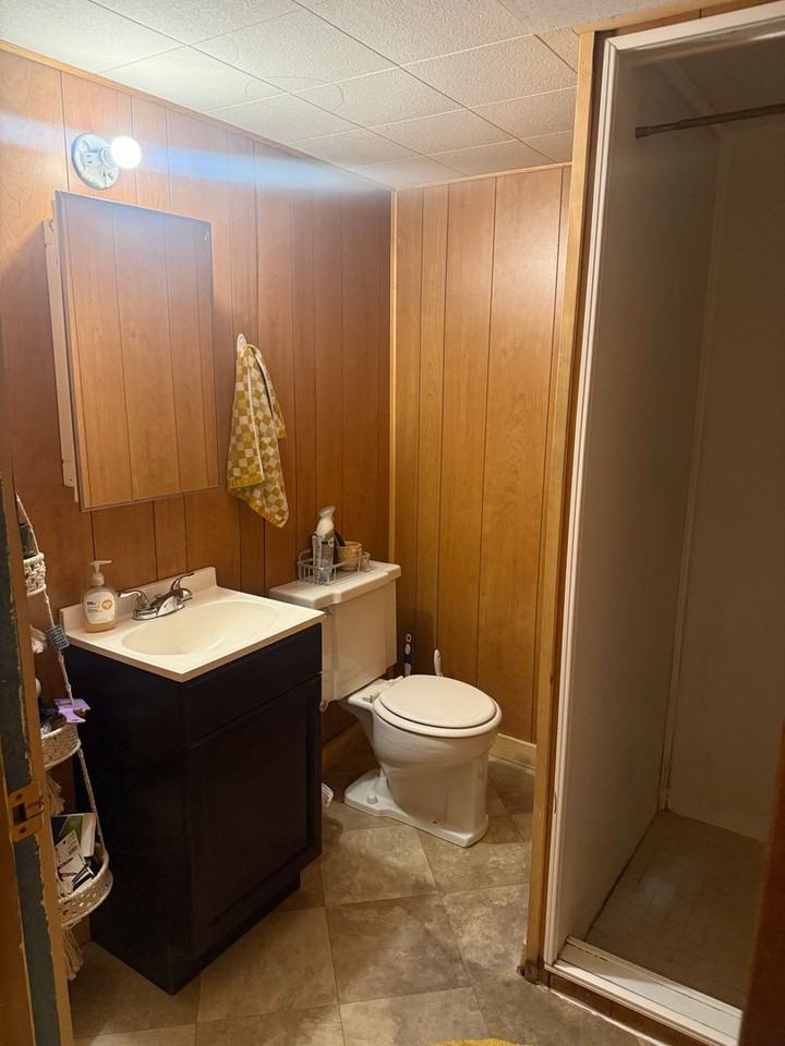 904 W Lamme St #2 - Photo 6 of 10