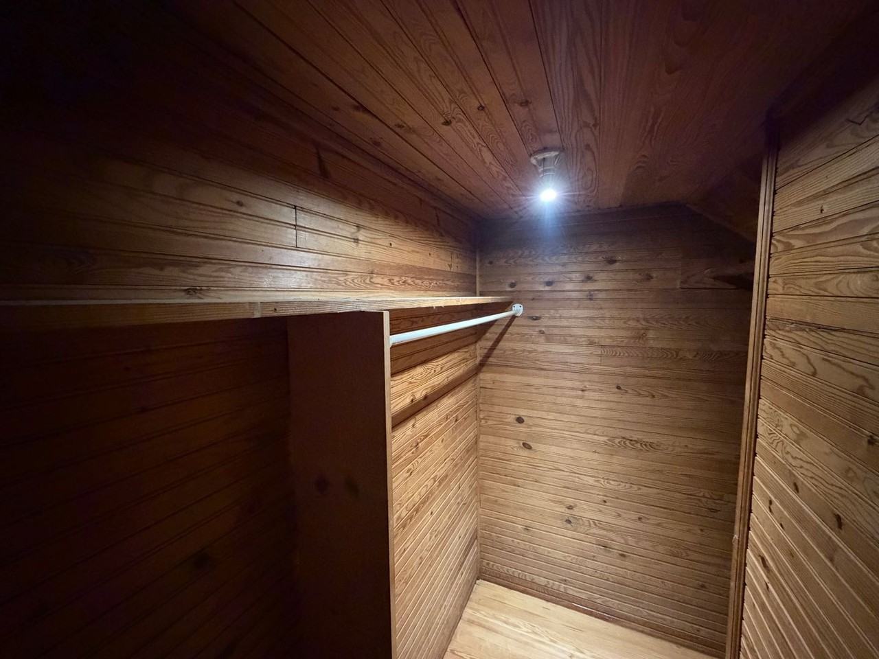 820 Wood St - Photo 5 of 15