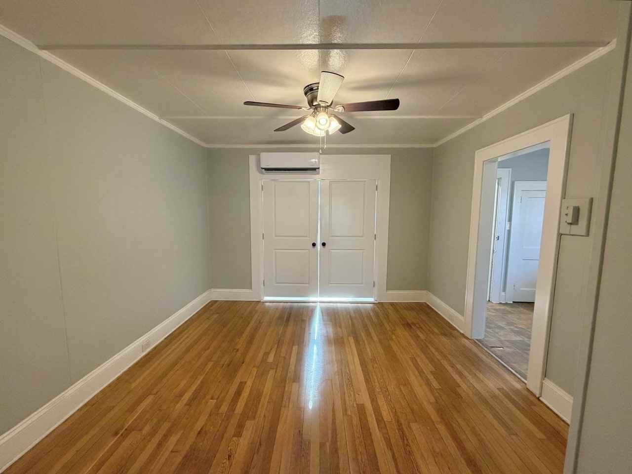 820 Wood St - Photo 6 of 15