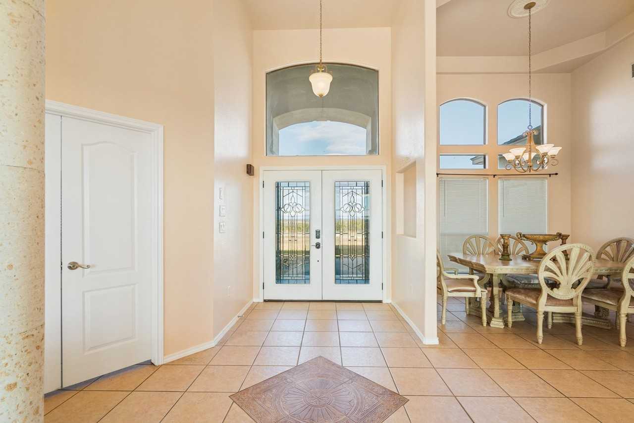 1912 San Pedro Dr - Photo 3 of 23