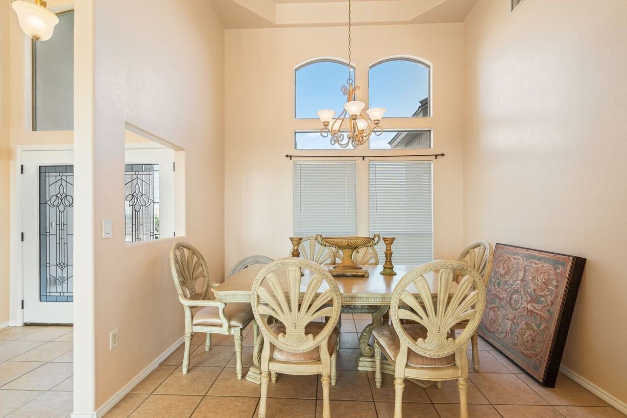 1912 San Pedro Dr - Photo 5 of 23