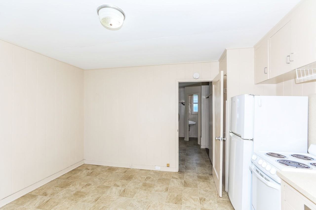 1918 Waiola St #5 - Photo 4 of 15