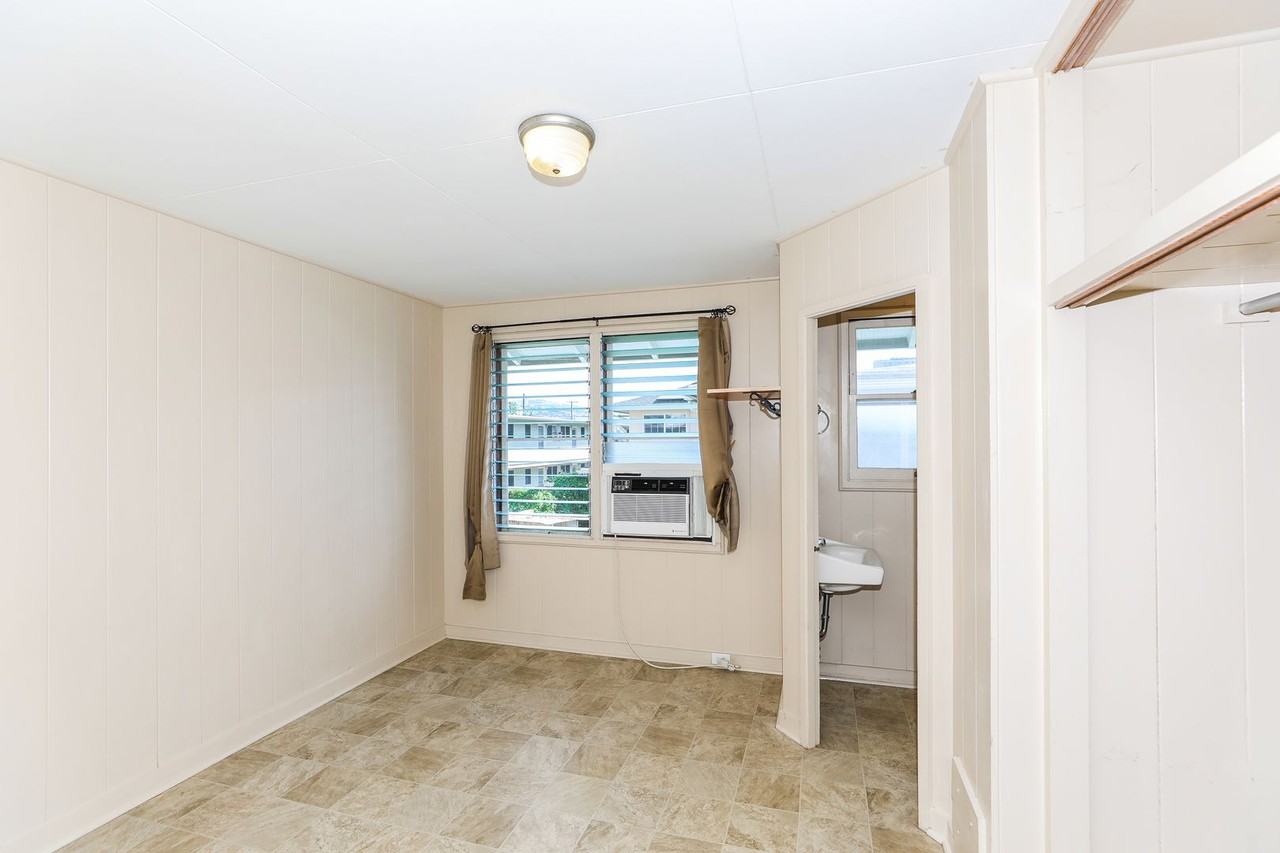 1918 Waiola St #5 - Photo 6 of 15