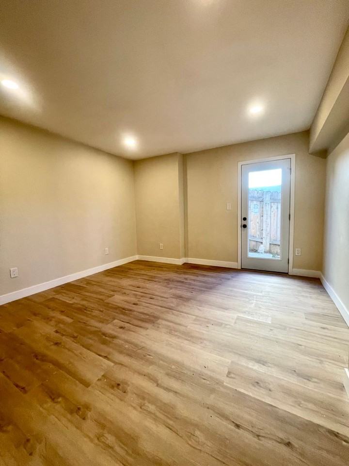8862 Golf Dr - Photo 6 of 13