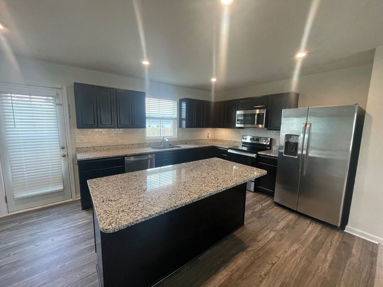 221 Hay Meadow Ln - Photo 4 of 19