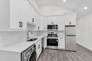 featured image of 158 17th Ave Se