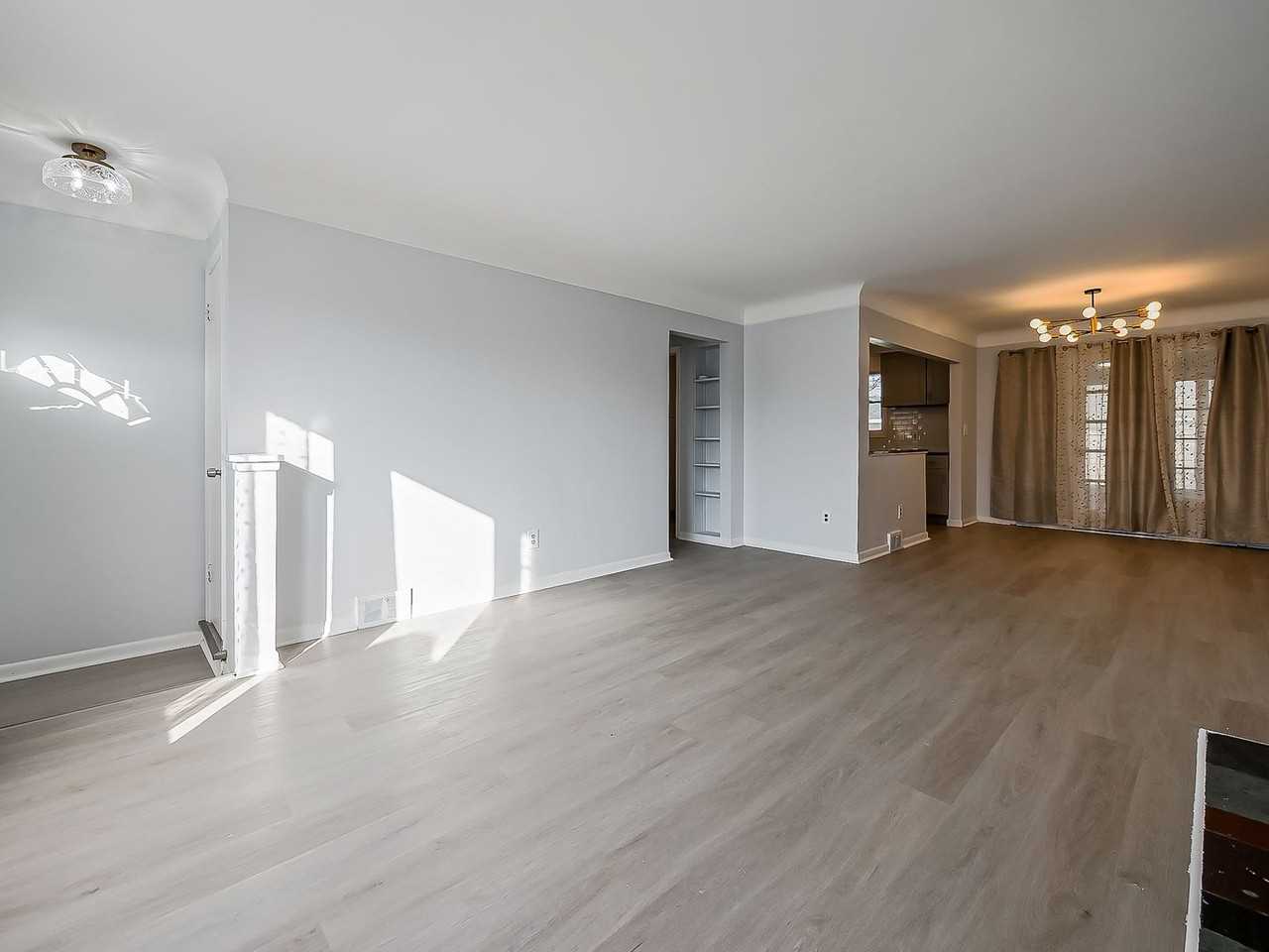 20007 Chalon St - Photo 2 of 42