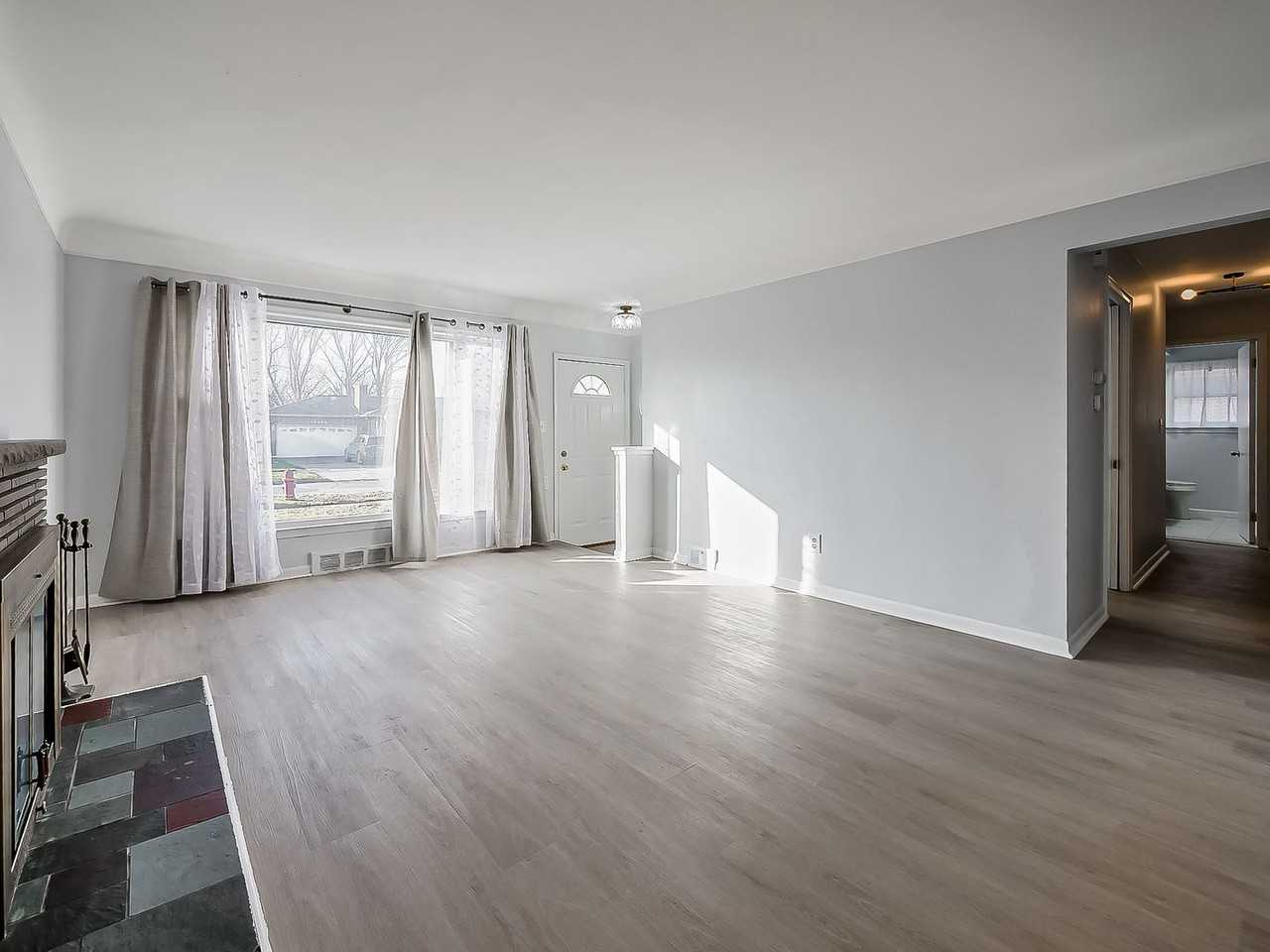 20007 Chalon St - Photo 5 of 42