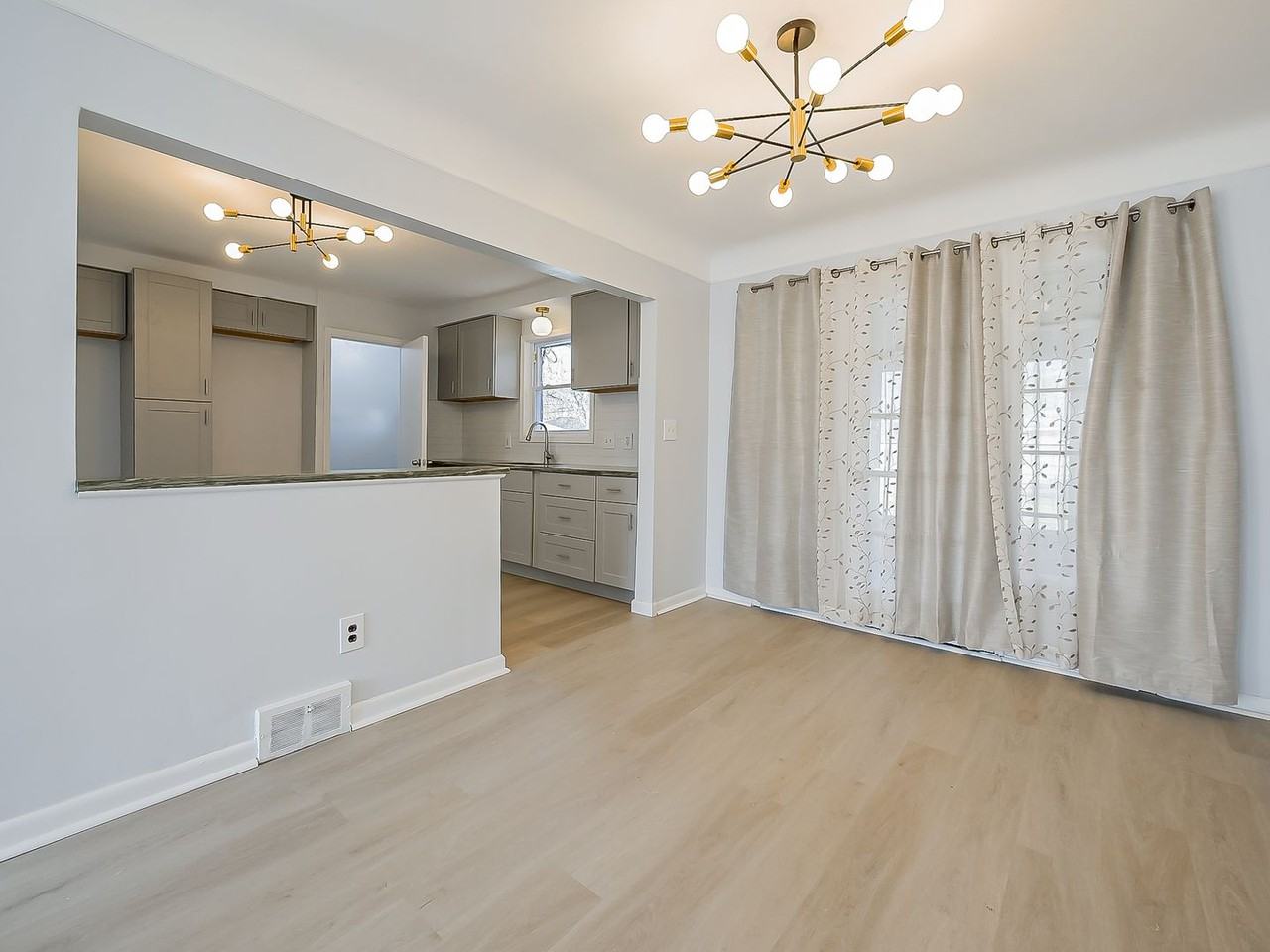 20007 Chalon St - Photo 6 of 42