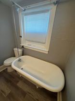 Knaack - 105-107 - Photo 1 of 1