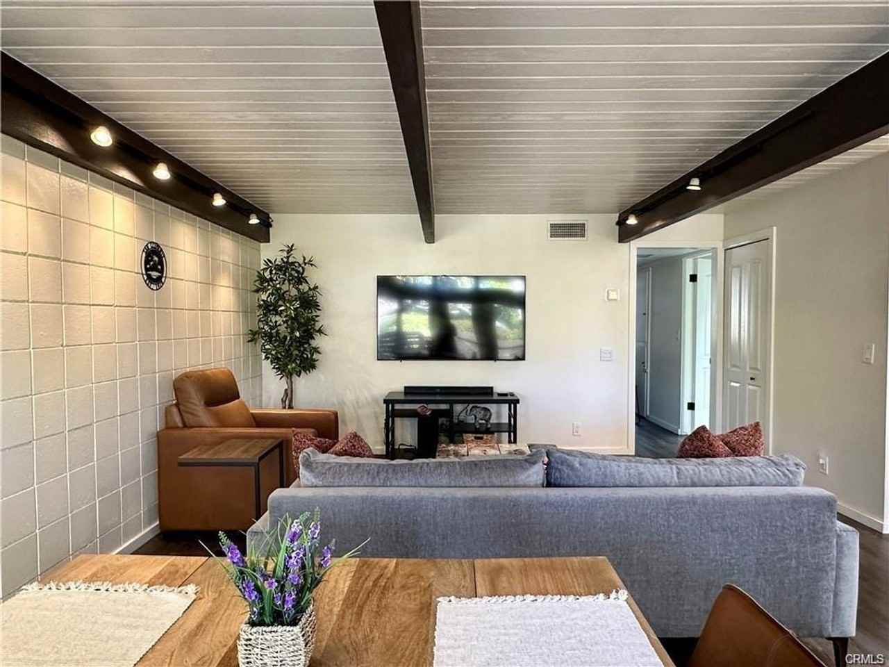 214 Del Gado Rd - Photo 4 of 26
