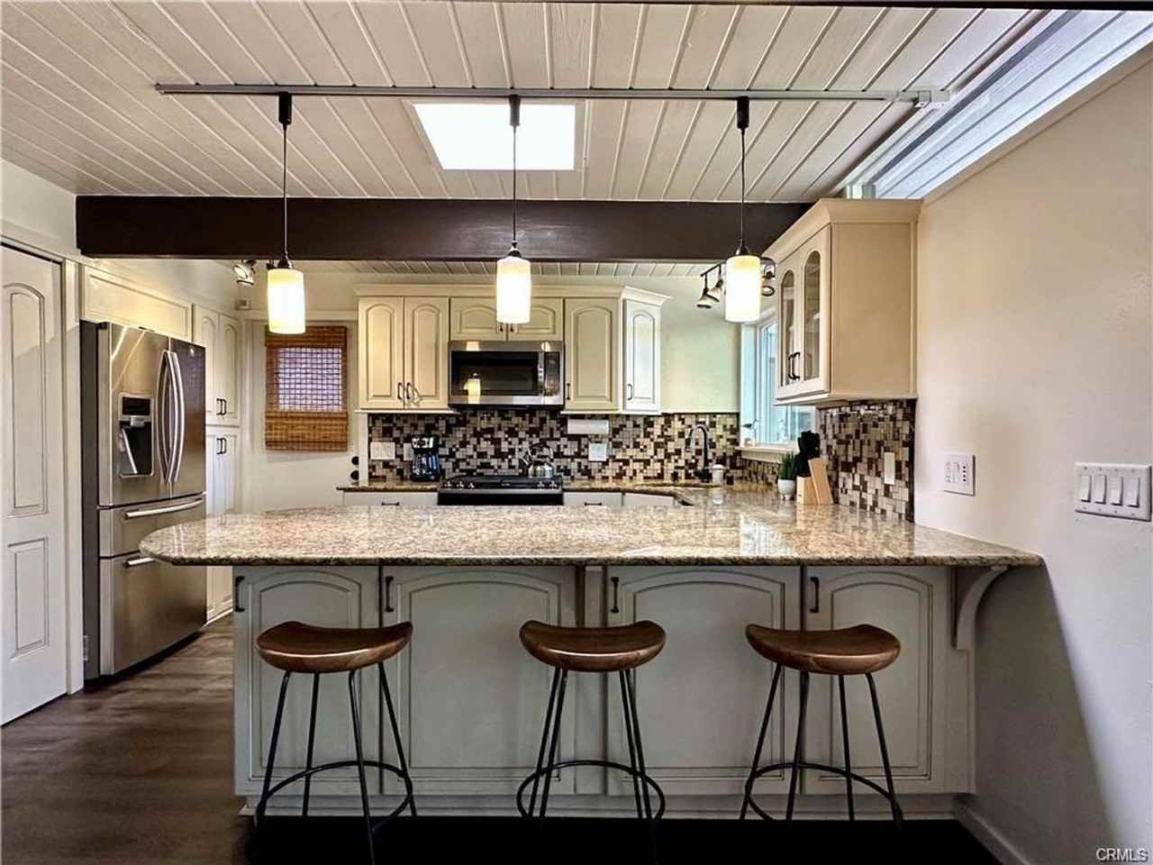 214 Del Gado Rd - Photo 7 of 26