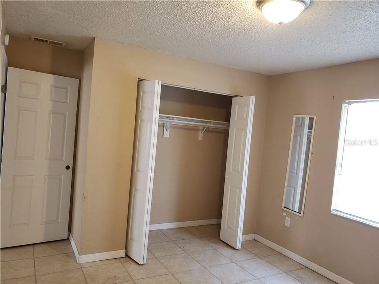 2832 Skyview Dr - Photo 3 of 8