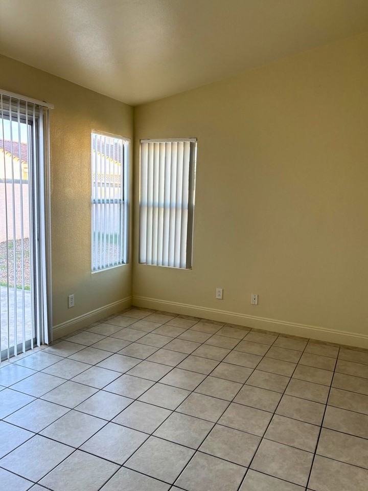 1237 Silver Prospect Dr - Photo 7 of 12