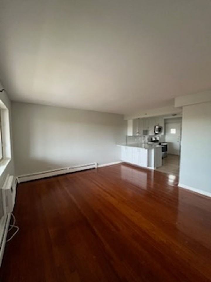 202 N Salem Ave - Photo 5 of 7