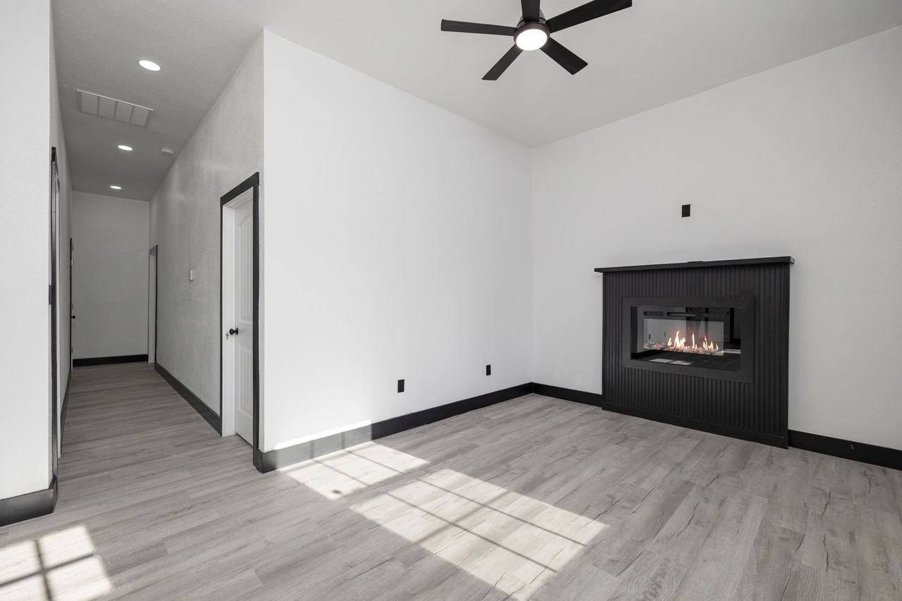 217 W Ramsey St - Photo 5 of 25