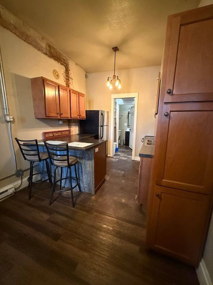 1117 Superior Ave - Photo 6 of 9