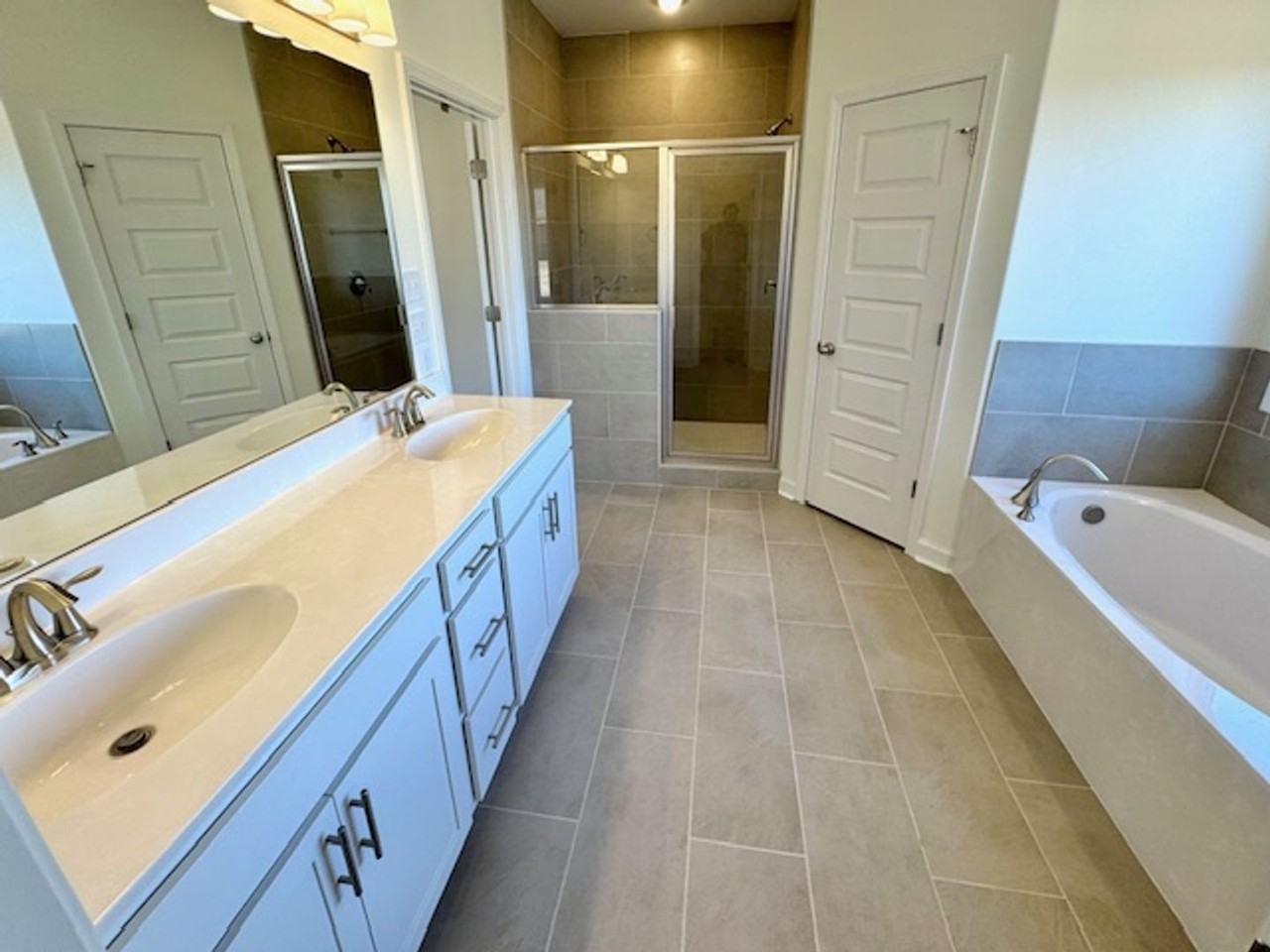 390 Hedge Rose Blvd - Photo 7 of 13