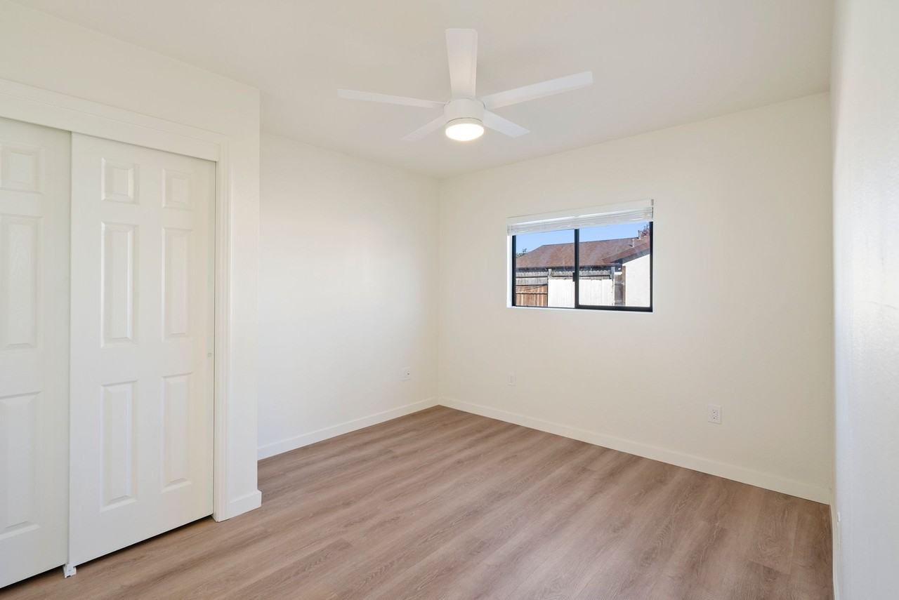 230 S Alpine - Photo 4 of 50