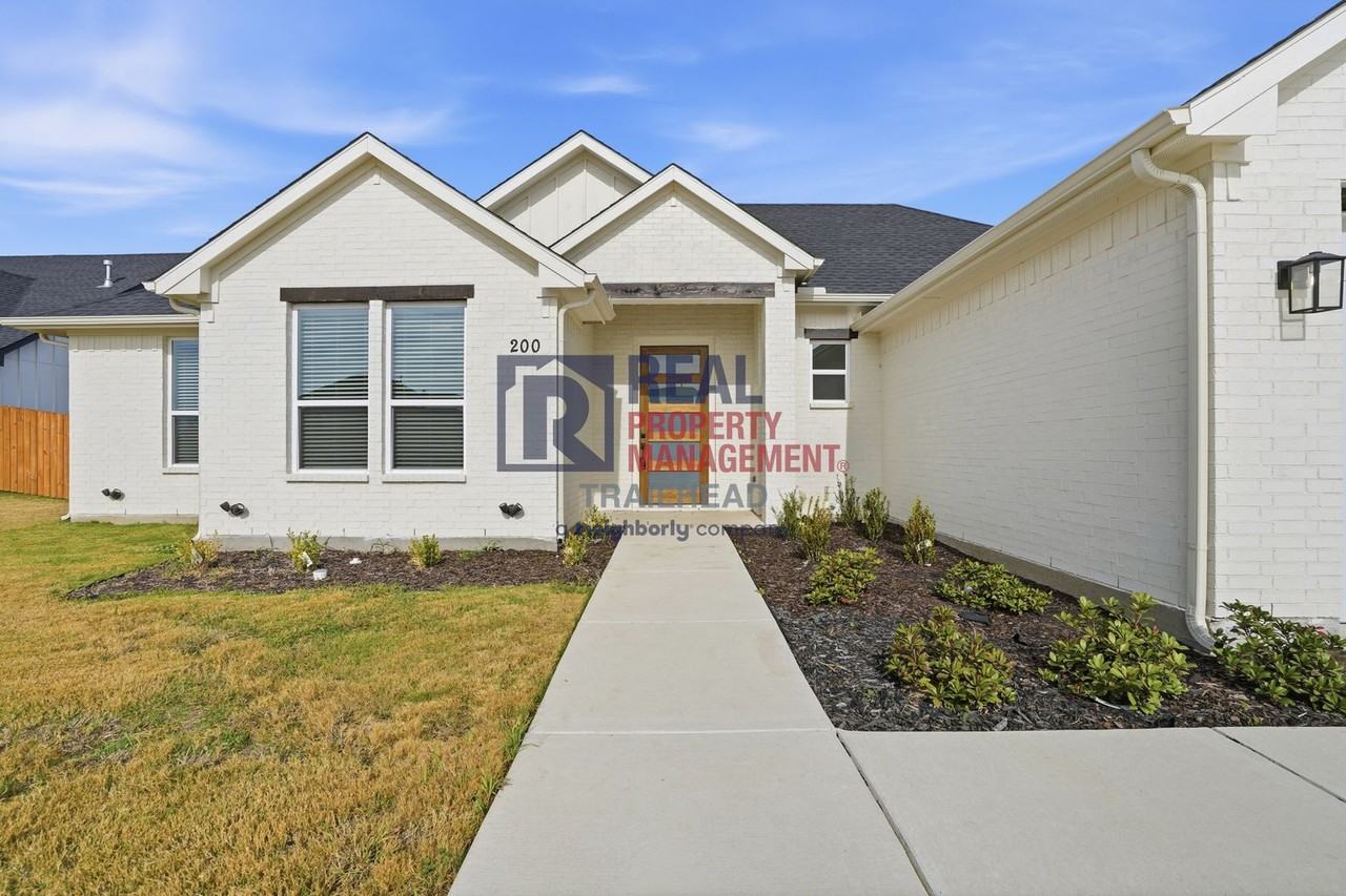 200 High Ridge Ct - Photo 5 of 33