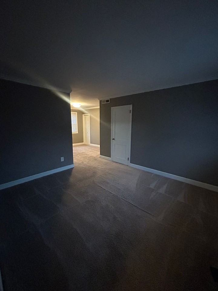 100 100 Lewis Drive  - Lewis Village - Photo 3 of 10