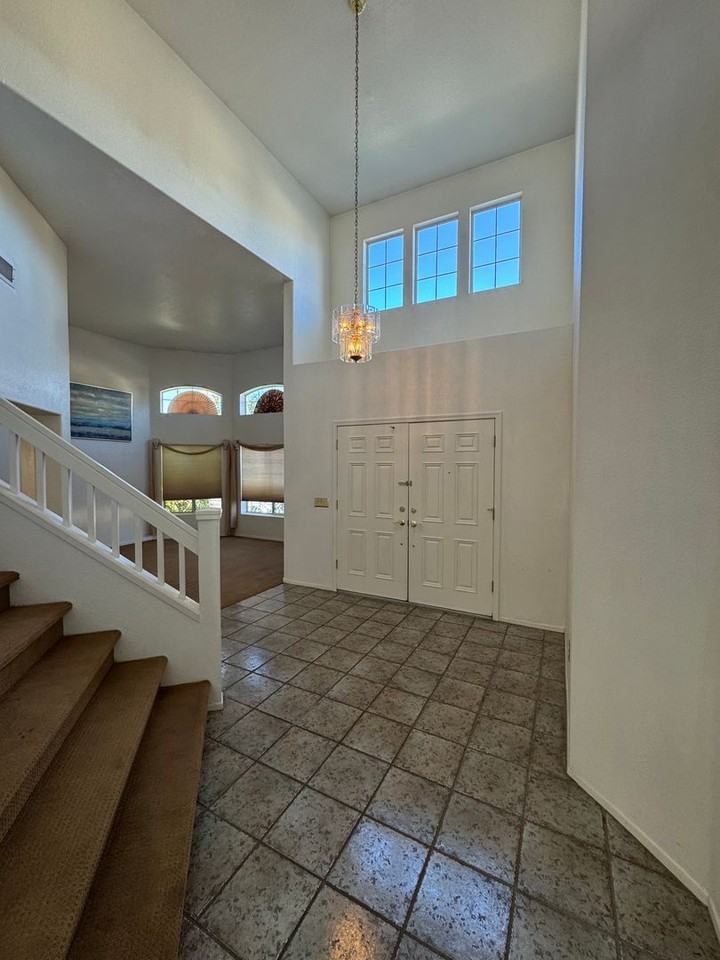 955 W Cooley Dr - Photo 5 of 29