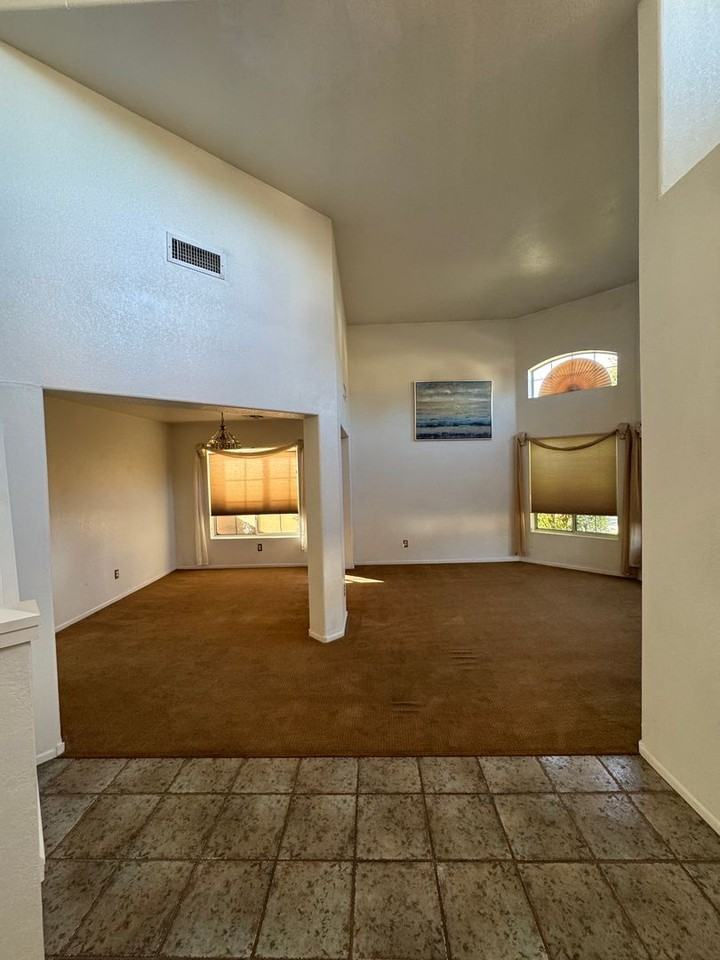 955 W Cooley Dr - Photo 6 of 29